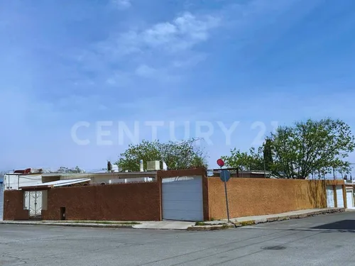 Casa Venta, Un Piso En Esquina, Col. Mirador, Chihuahua