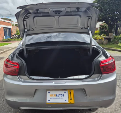 Citroën C-Elysée 1.6 Shine