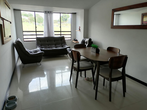 Apartamento En Venta En Villa Carmenza (279052443).