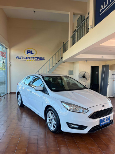 Ford Focus III 1.6 Sedan S