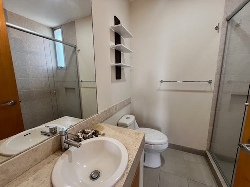 Vendo Departamento Recien Remodelado Con Terraza Col. Bosque Real , Huixquilucan, Edomex