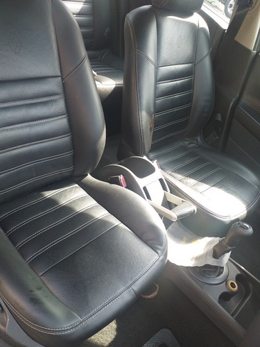 Renault Megane 1.6 Expression Hi-flex 4p 2009