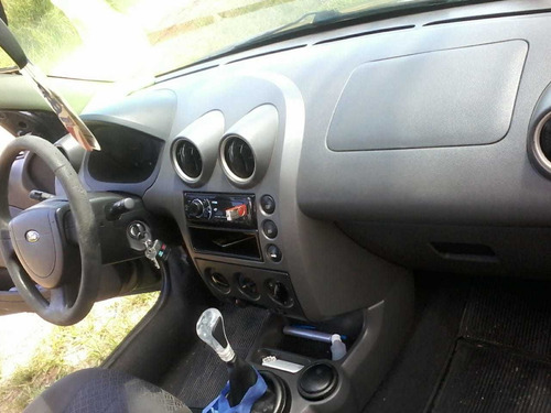 Ford Fiesta Sedan 1.6 Flex 4p 2007