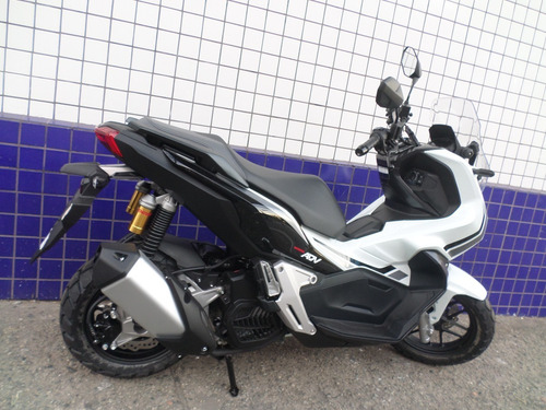 Imagem 2 de 7 de Honda Adv 150