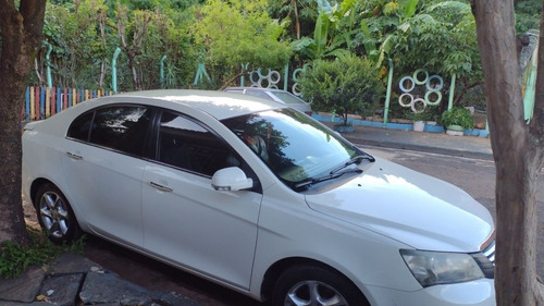 Imagem 4 de 15 de Geely Ec7 2014 1.8 16v Gs 4p