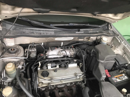 Mitsubishi Airtrek 2.4 5p 2003