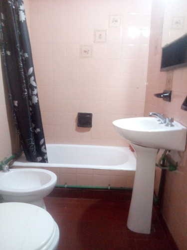 Imagen 6 de 9 de Departamento En Venta En San Justo 2 Amb Con Patio Zona Facultad