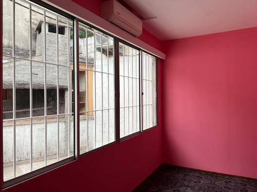 Linda Casa En Ph Planta Baja Entrada Indendiente ( Se Vende Alquilada)