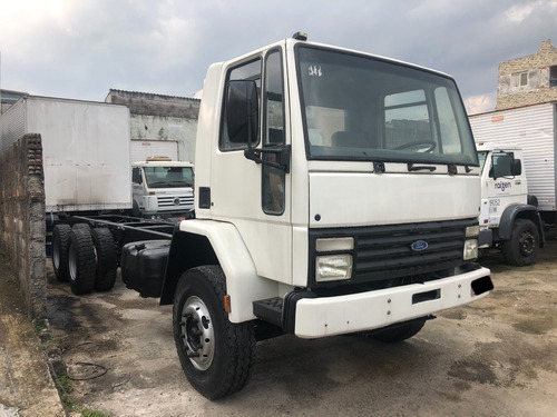 Imagem 1 de 8 de Ford Cargo 2630