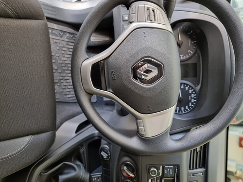 Imagen 19 de 20 de Renault Alaskan Confort 4x2 2.3 Turbo 160 Cv¡¡¡¡¡ Oferta M