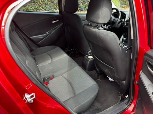 Mazda 2 1.5 Touring Sedan