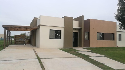 Imagen 2 de 13 de Casa - El Canton