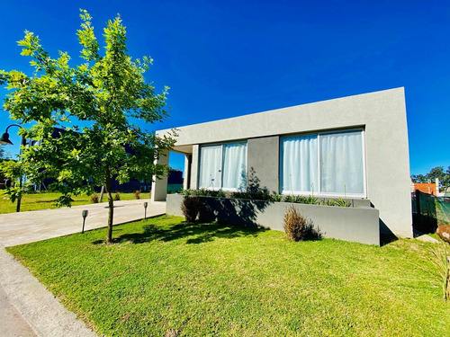 Imagen 2 de 30 de Casa En Venta Ubicado En Vila Marina I, Villanueva, Tigre