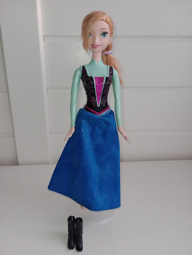Barbie Anna Frozen Diferentes Versiones (Usado)