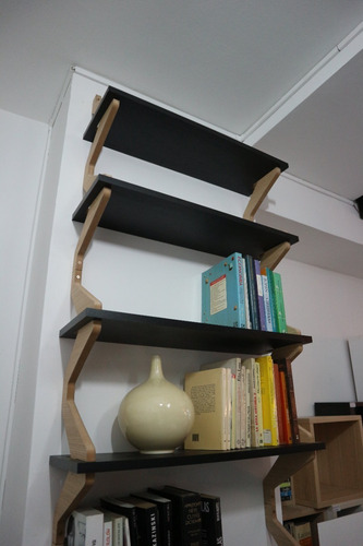 Imagen 3 de 7 de Estanteria De Pared Diseño Nordico Original 1,86 De Altura.