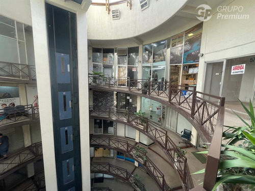 Local Comercial En Arriendo En Vitacura