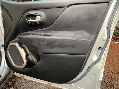 Imagem 7 de 9 de Jogo De Forros De Portas Em Couro Jeep Renegade