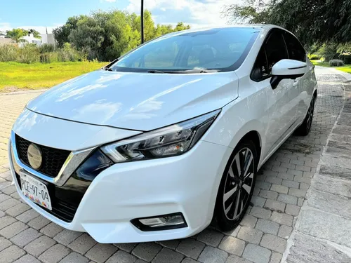 Nissan Versa 1.6 Exclusive Navi At