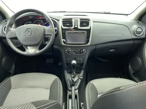 Renault Logan 1.6 Intens Bva