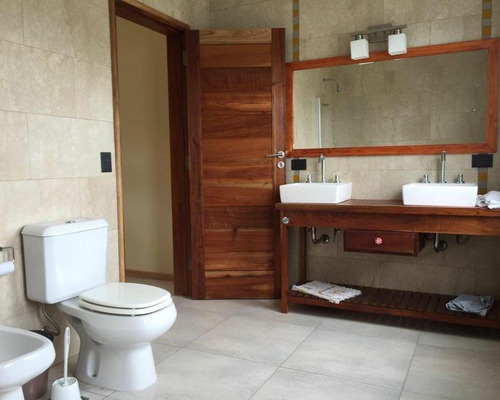 Casa De 5 Ambientes En Venta En La Herradura - Pinamar