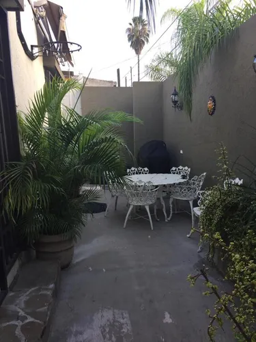 Los Cedros