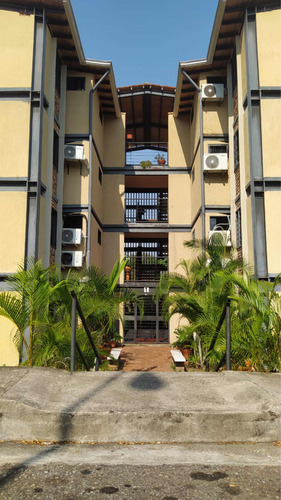 En Venta Apartamento San Juan Bautista Iii Sector La Machiri