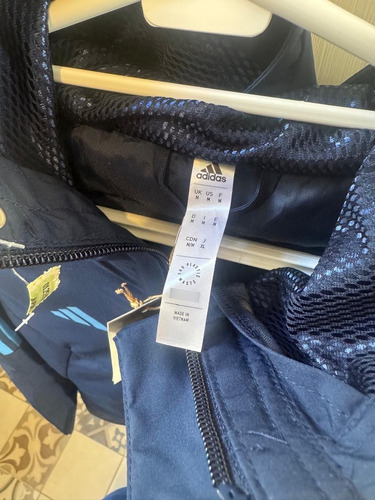 Camperón Parka Argentina Afa Adidas 2022/23 (Usado)