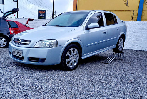 Imagem 7 de 7 de Chevrolet Gm Astra Advantage 2.0 Prata 2011