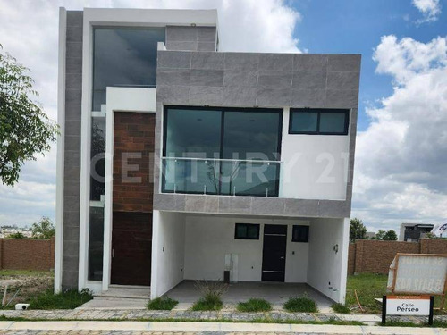 Venta De Casa Parque Rodas  Lomas De Angelopolis 