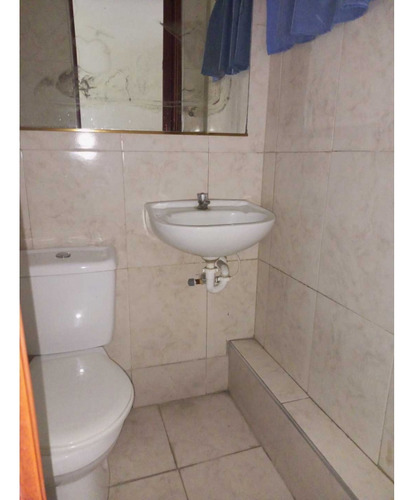 Local En Alquiler Calle Junin Barrio Lourdes Maracay Aragua
