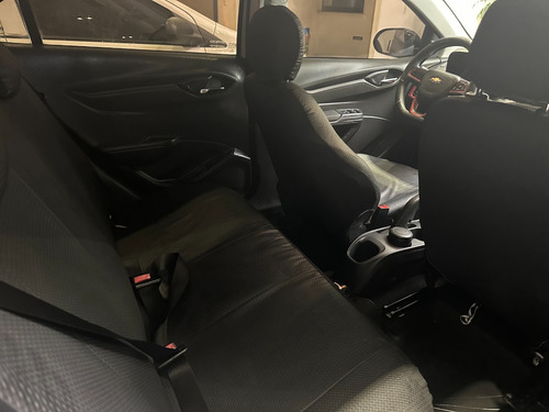 Imagen 17 de 17 de Chevrolet Onix 5puertas 1,4 Effect 2015 - Tm