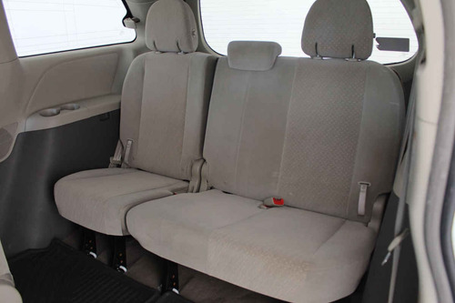 Imagen 11 de 15 de Toyota Sienna 2018 6 Cilindros