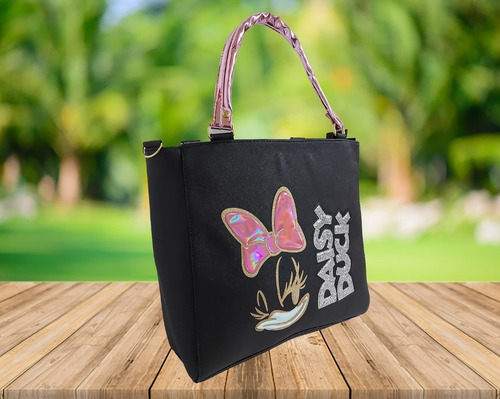 Imagen 4 de 6 de Bolsa De Mano Para Mujer, De Disney, Daisy Duck En Negro
