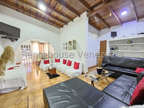Casa En Venta En El Limón Maracay 25-7935 Irrr