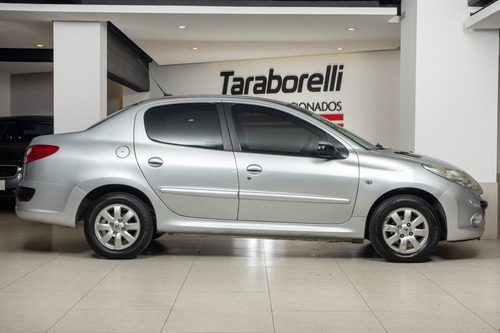 Imagen 7 de 12 de Peugeot 207 Compact Xs 1.9d Taraborelli Usados