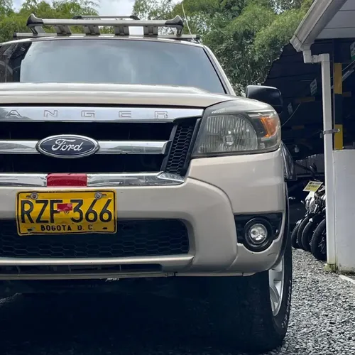 Ford Ranger Xlt Mt 2.6cc 4x4 2010**