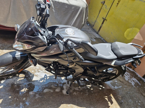 Bajaj Pulsar 125 2024 Color Gris Único Dueño, Para Emplacar.