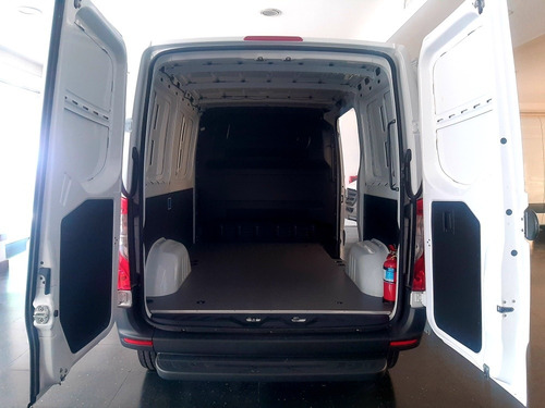 Imagen 9 de 13 de Mercedes-benz Sprinter 311 Cdi Street