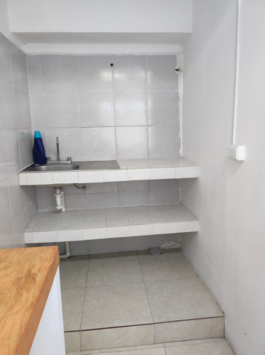 Renta Oficina De 40m2 En Florencia Col. Juárez
