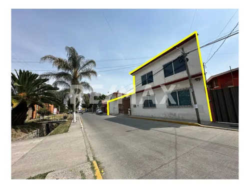Venta De Casa Residencial Con Oficinas En San Pedro Cholula, Puebla.
