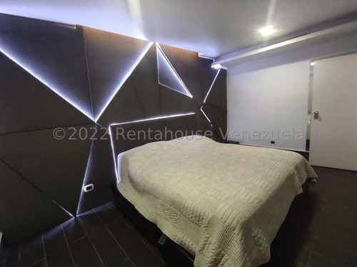Imagen 21 de 30 de Quinta En Venta Urb El Piñal, El Limón 23-13580 Hc
