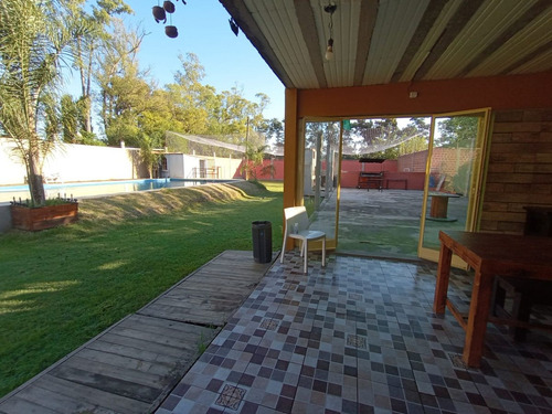 Quinta Venta Con Pileta Y Quincho Pontevedra Merlo
