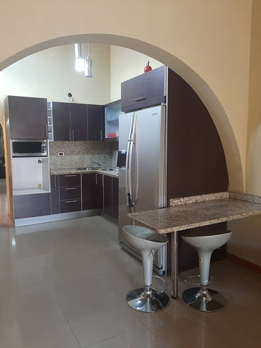 Imagen 4 de 21 de Adriana Atienzo Alquila | Casa En Res. Valle De Oro, San Diego (foc-1298)