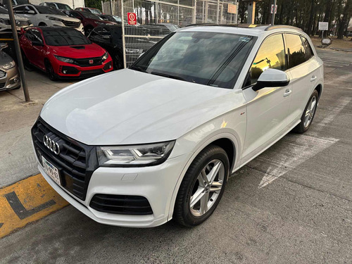 Audi Q5 2.0 L T S Line Dsg