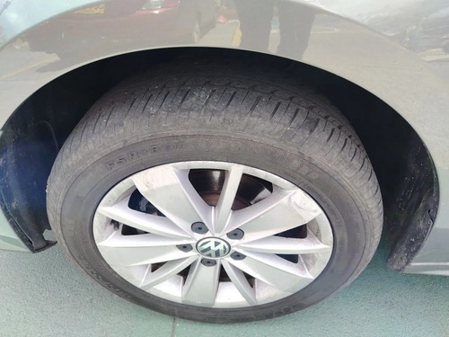 Volkswagen Jetta Comfortline Sedan Sec 2,0
