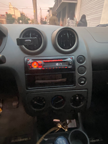 Ford Fiesta 1.6 Ambiente