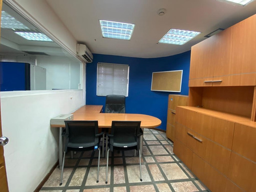 Imagen 9 de 19 de Se Alquila Casa Comercial En El Rosal 588m²