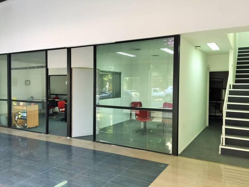 Imagen 6 de 14 de Impresionante Edificio Corporativo Con Varias Oficinas Y Local De 12m. Sobre Libertador.