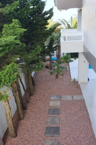 Imagem 16 de 30 de Casa À Venda Em Xangri-lá - Ca01332 - 69334885