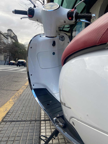 Scooter Beta Tempo Arrow Deluxe